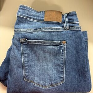 Judy Blue Flare Wide Leg Jeans in Classic Blue